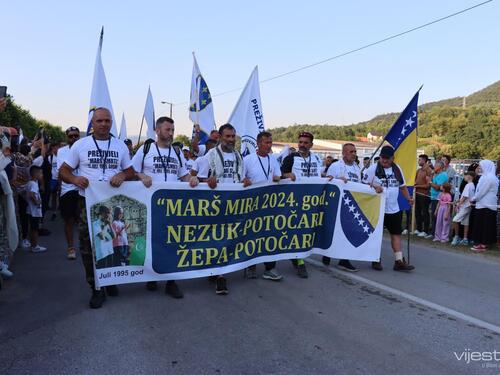 VIDEO&FOTO: U Potočare stigli učesnici Marša mira