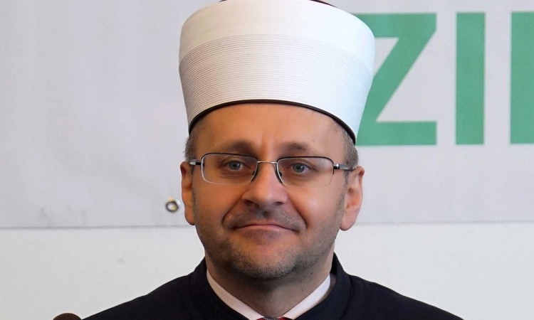 IZ neće biti sudionik u dnevno-političkim porukama i sadržajima