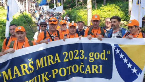 Iz Nezuka do Potočara: U 'Maršu mira' preko 3000 ljudi