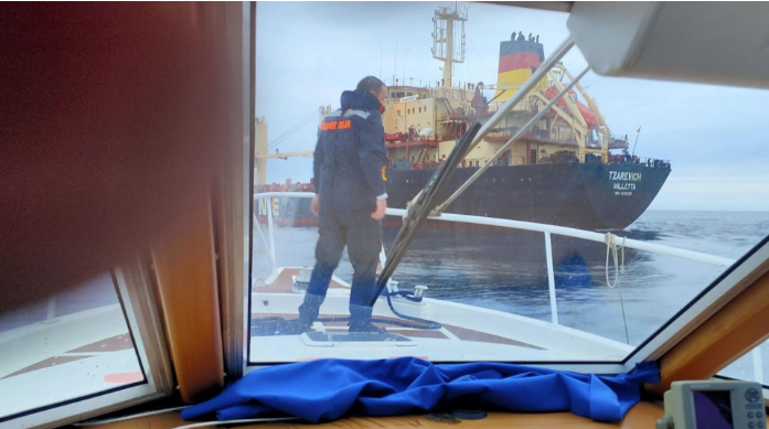 Iz prevrnute jedrilice kod Pule spašeno pet osoba