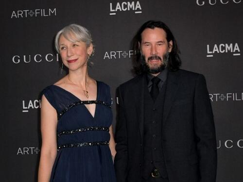 Iz prijateljstva u romansu: Ko je žena koju ljubi 'najveća dobrica Hollywooda'?