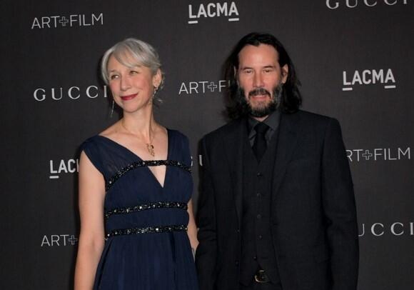 Iz prijateljstva u romansu: Ko je žena koju ljubi 'najveća dobrica Hollywooda'?