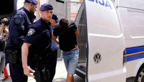 Iz Remetinca pušteno 25 navijača Hajduka