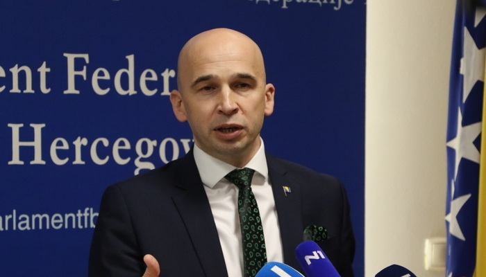 Iz SDA odgovorili Konakoviću na tvrdnje o Izetbegoviću