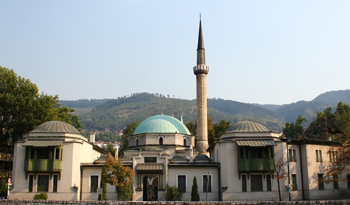 IZ u BiH - Ne odgađa se džuma-namaz zbog koronavirusa