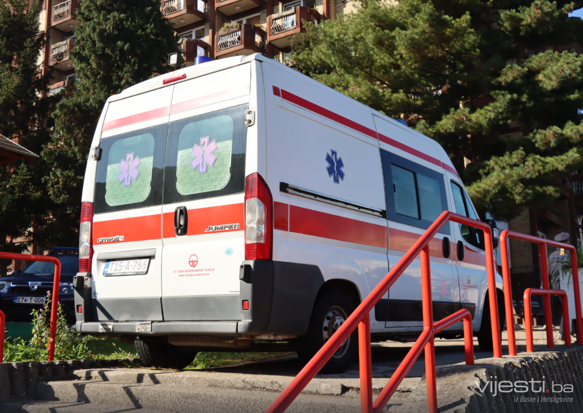 Iz UKC Tuzla se oglasili o povrijeđenima u požaru u Domu penzionera