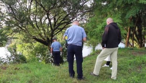 Iz Une izvučeno tijelo muškarca