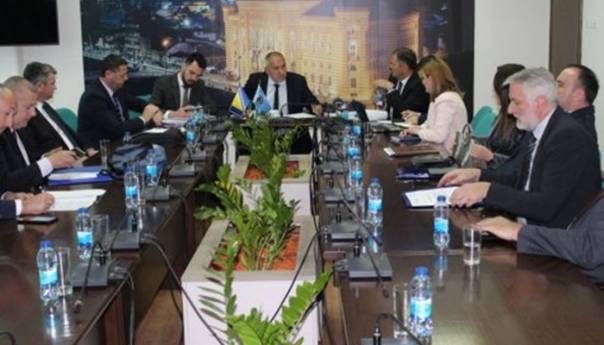 Izaslanici HDZ BiH u Klubu Hrvata u Parlamentu FBiH reagirali na izjave Krešića