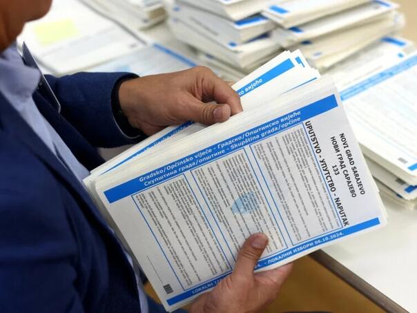 Izborna reforma: Biometrija i redizajnirani listići stižu na izbore