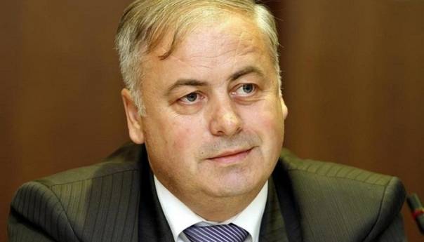 Izborni zakon: Slalom kroz devet vrata