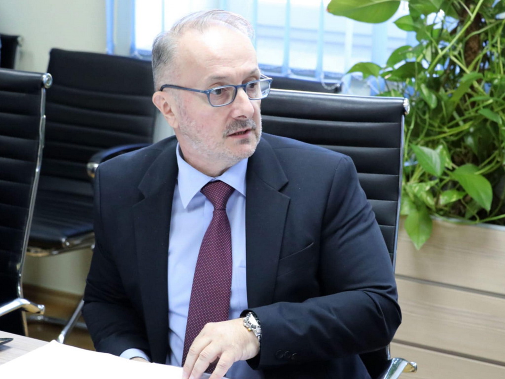 Izdvojena sredstava za dobitnike rektorovih i dekanovih nagrada i nagrada voditelja studija