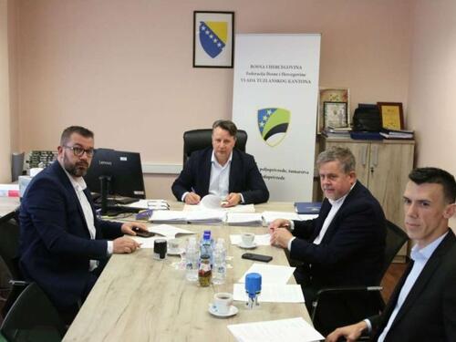 Izdvojeno skoro 200 hiljada KM za vodosnadbijevanje Lukavca i Srebrenika