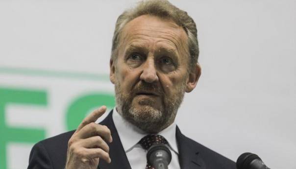 Izetbegović čestitao Milanoviću: Popraviti pogoršane odnose