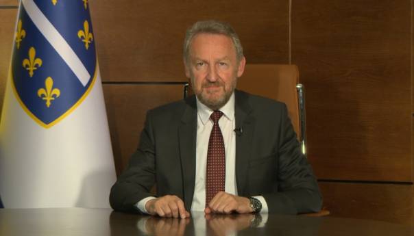 Izetbegović čestitao Novu hidžretsku godinu: Čuvajmo i jačajmo domovinu