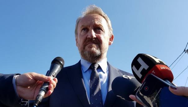 Izetbegović: Čović će 'igrati' stabilizirajuću ulogu, ako krene Dodik će snositi odgovornost