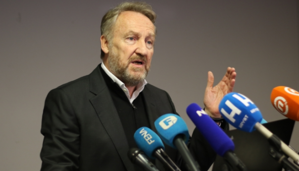 Izetbegović: Formiranje snažnog patriotskog bloka nema alternativu i treba biti nulti prioritet