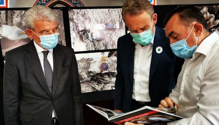 Izetbegović i Džaferović na kolektivnoj dženazi u Prijedoru