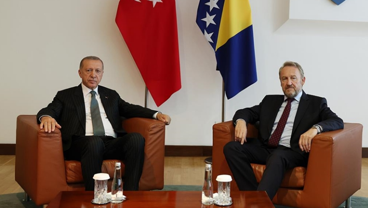 Izetbegović i Erdogan razgovarali telefonom, dogovoren sastanak u Turskoj