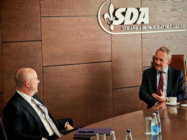 Izetbegović i Ginkel su pozdravili odluke NSRS