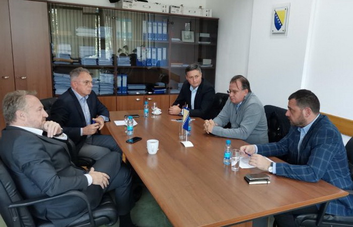 Izetbegović i Nikšić dogovorili pravac djelovanja u odnosu na krizu
