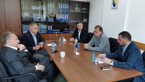 Izetbegović i Nikšić dogovorili pravac djelovanja u odnosu na krizu