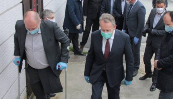 Izetbegović i Novalić u TK: Vlade rade dobro, VM ne prati dogovor