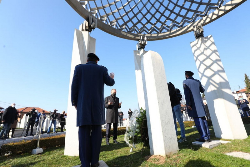 Izetbegović: Izborili smo se za slobodu, vladamo vlastitom sudbinom