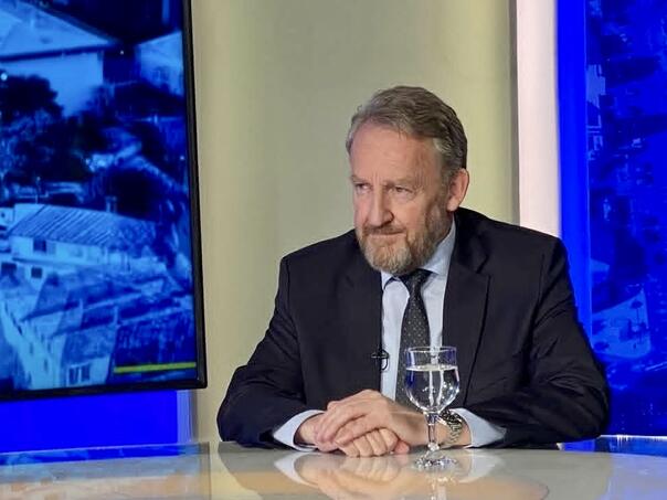 Izetbegović: Je li OHR otvorio vrata ostanku Dodika!?