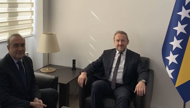 Izetbegović - Koč: Prioriteti deblokada institucija i ekonomski razvoj