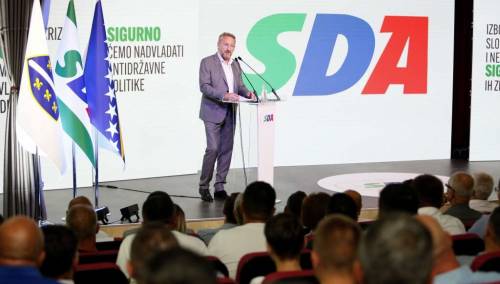 Izetbegović: Mislim da će Schmidt odustati