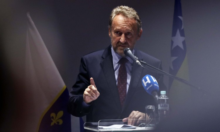 Izetbegović: Mogu nas uvesti u krize, ali nas ne mogu pobijediti