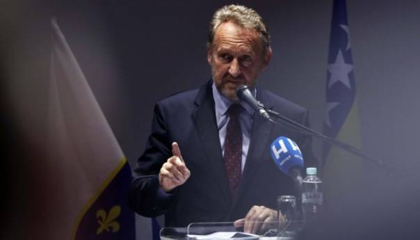 Izetbegović: Mogu nas uvesti u krize, ali nas ne mogu pobijediti