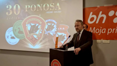 Izetbegović na godišnjici jedinice 'Crni labudovi': Vaša generacija je stvorila čudo bosanskog otpora