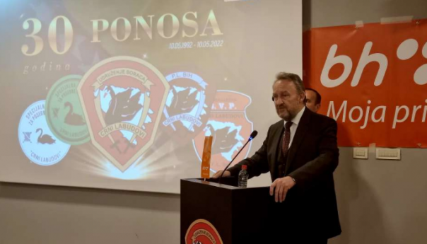 Izetbegović na godišnjici jedinice 'Crni labudovi': Vaša generacija je stvorila čudo bosanskog otpora