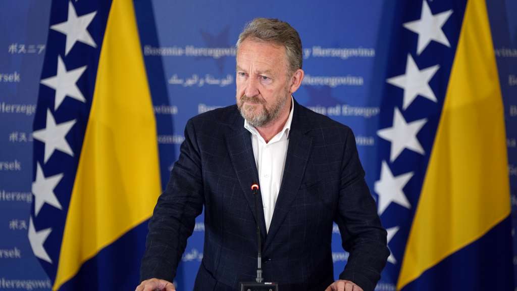 Izetbegović najavio borbu za Predsjedništvo, uputio poruku opoziciji