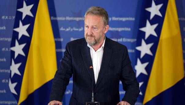 Izetbegović najavio borbu za Predsjedništvo, uputio poruku opoziciji