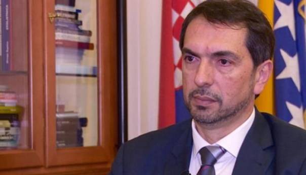 Izetbegović najavljuje rušenje Ustava BiH novim 'slučajevima Komšić