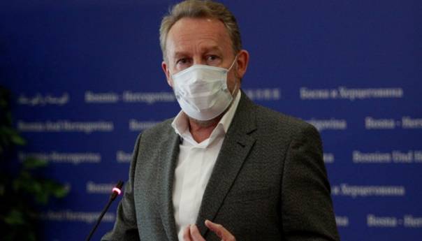 Izetbegović: Ne pristajemo na ucjene HDZ-a