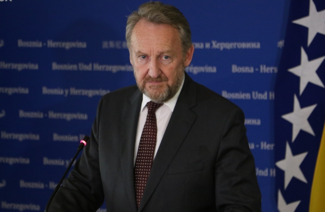 Izetbegović: Neće proći HDZ-ov Izborni zakon