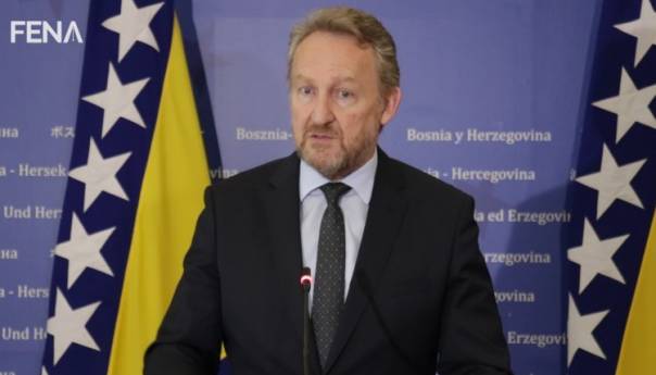 Izetbegović: Neki bi kantone kao novi entitet, to ne može