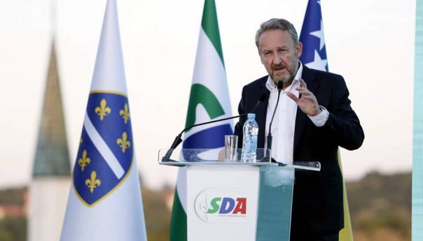 Izetbegović: Novalić, uprkos pritiscima, uspješno predvodi Vladu