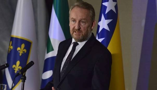 Izetbegović o blokadama HDZ-a i SNSD-a, ucjenama, ekonomiji