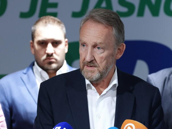 Izetbegović o Dodiku i SNSD-u: On nije partner za razgovor