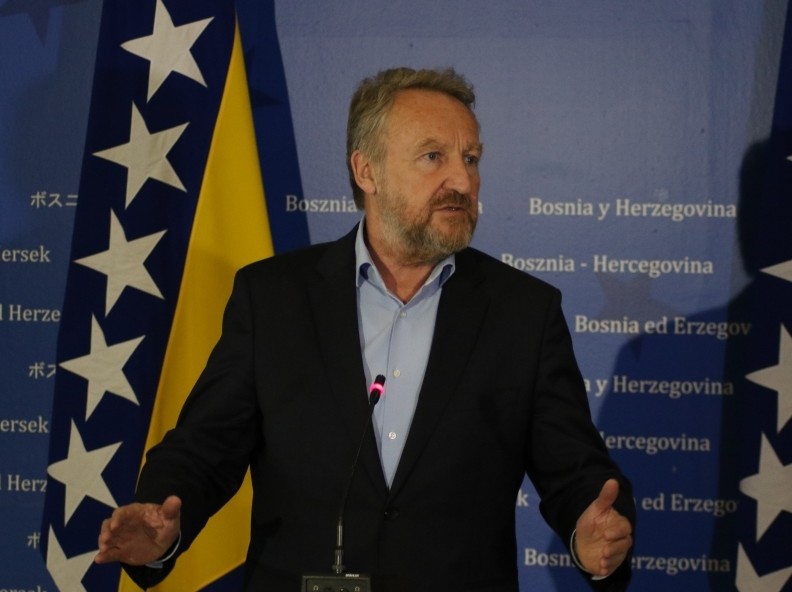 Izetbegović o koalicijama, željama Dodika i Čovića ...