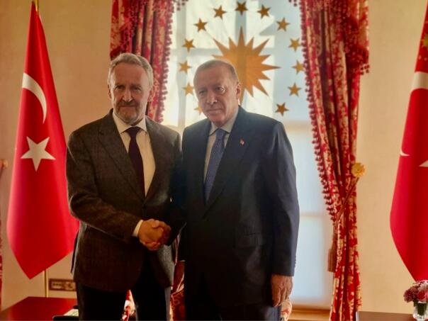 Izetbegović od Erdogana zatražio podršku protiv lažnih narativa o BiH