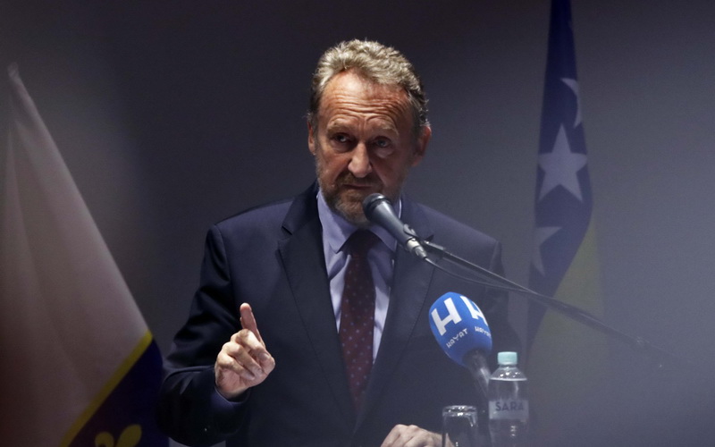 Izetbegović otkrio: Dodik me zvao na sastanak, odbio sam