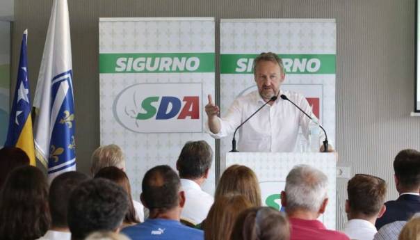 Izetbegović: Politika BiH se neće voditi u Beogradu ili u Zagrebu, već u Sarajevu