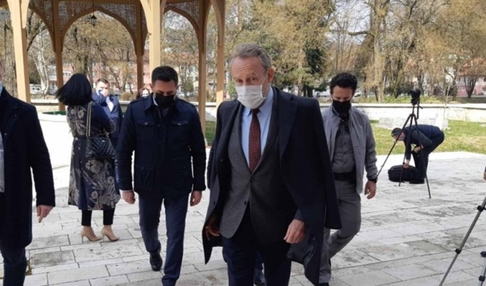 Izetbegović posjetio Aladža džamiju u Foči i uputio poruku