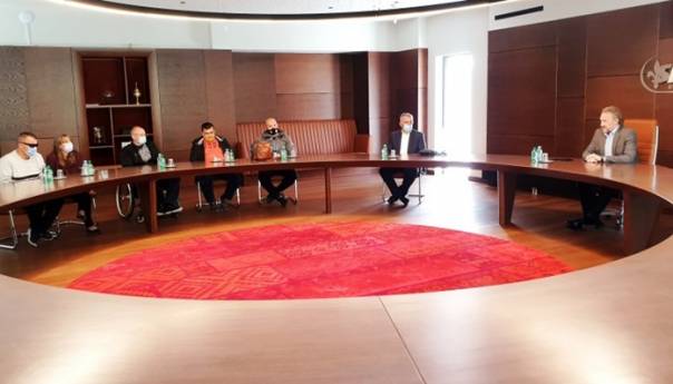 Izetbegović primio predstavnike udruženja ratnih vojnih invalida paraplegičara