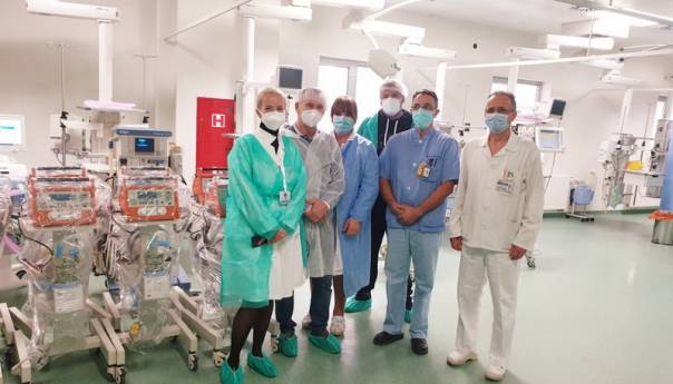 Izetbegović: Respiratori koje smo dobili velika podrška u radu